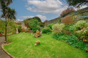 Photo 11- click for photo gallery